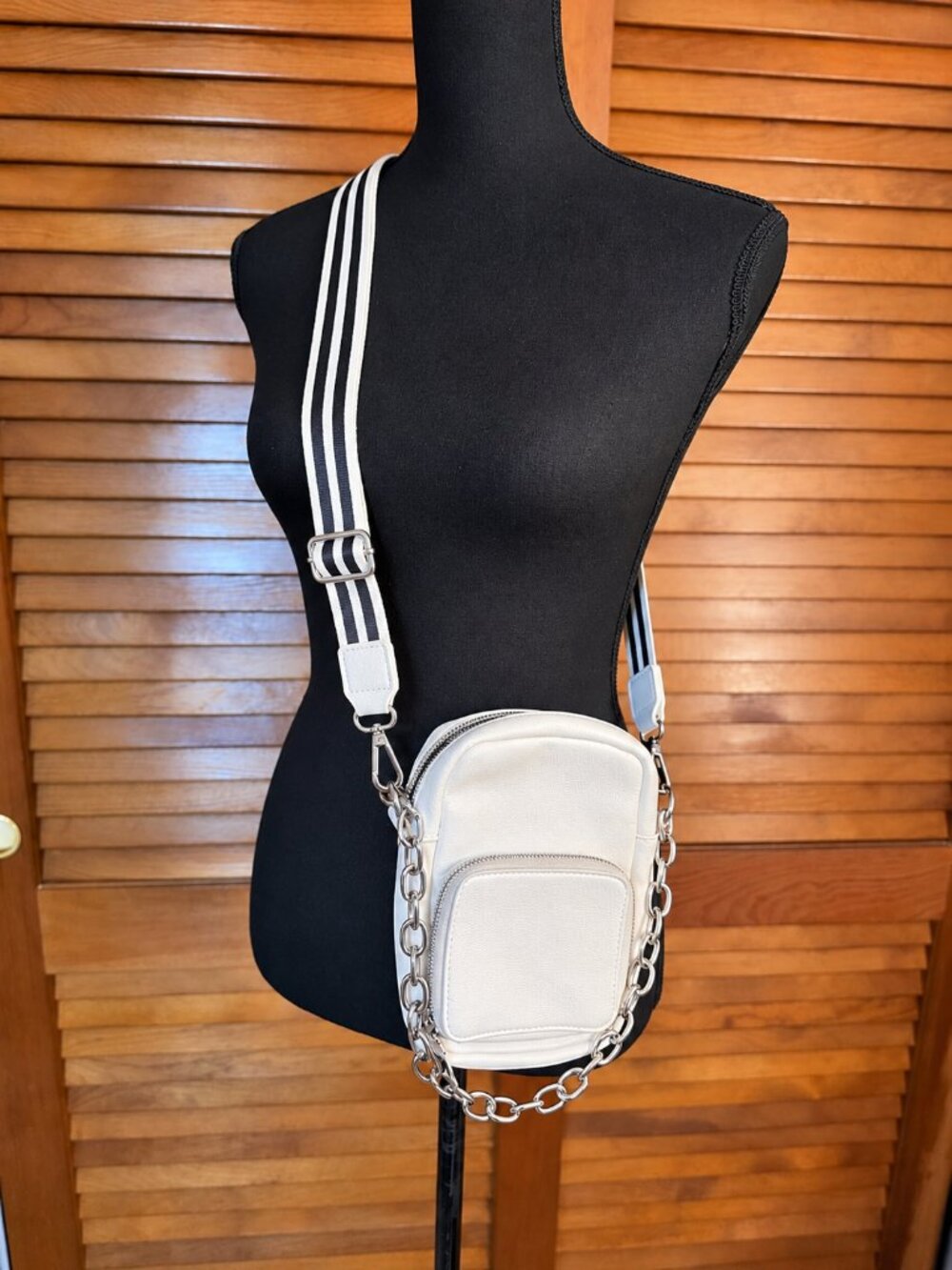 INC International Concepts White & Black Striped Crossbody Bag Like New